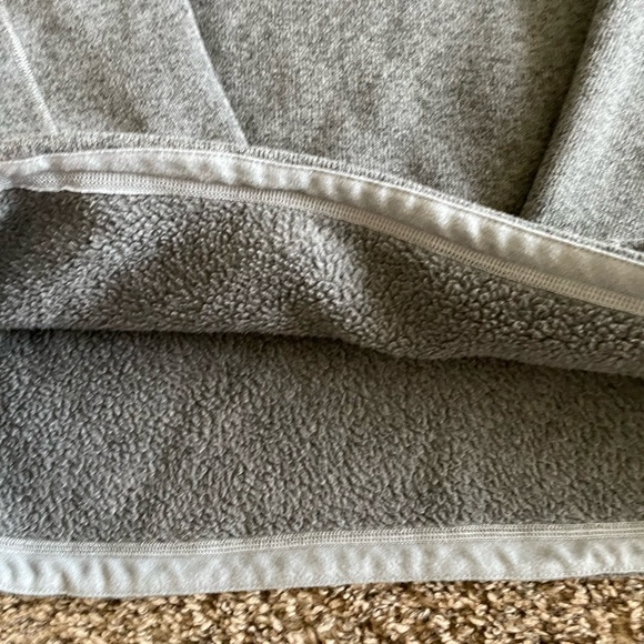 The North Face fleece - Picture 3 of 4